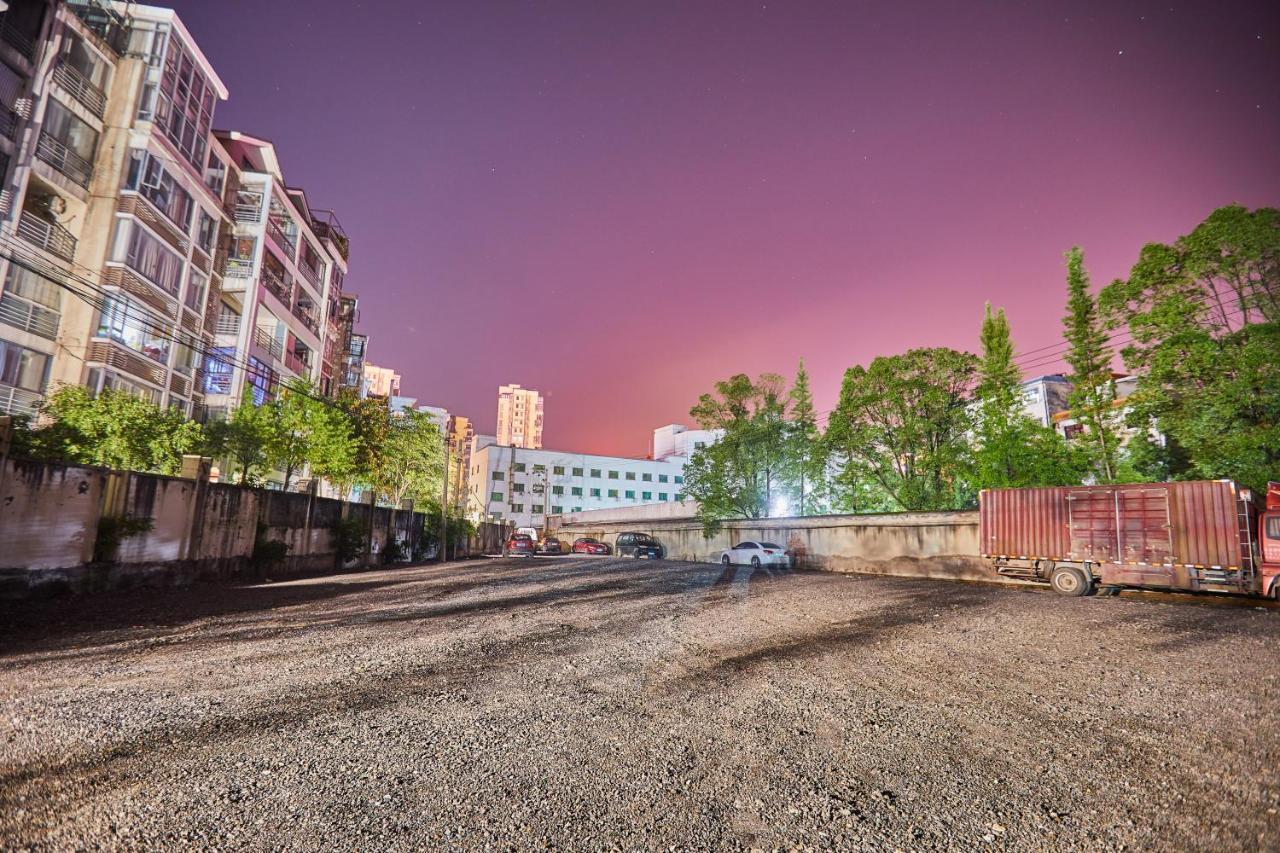 Yiwu Boman Boutique Hotel Exterior foto